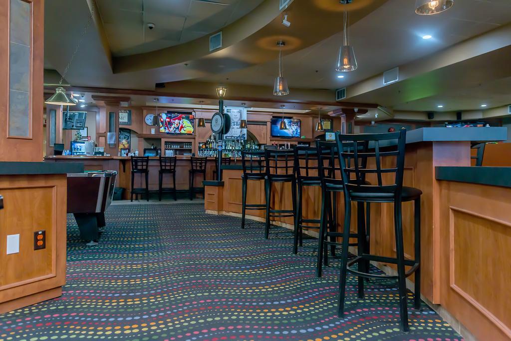 Sands Inn & Suites Едмънтън Екстериор снимка
