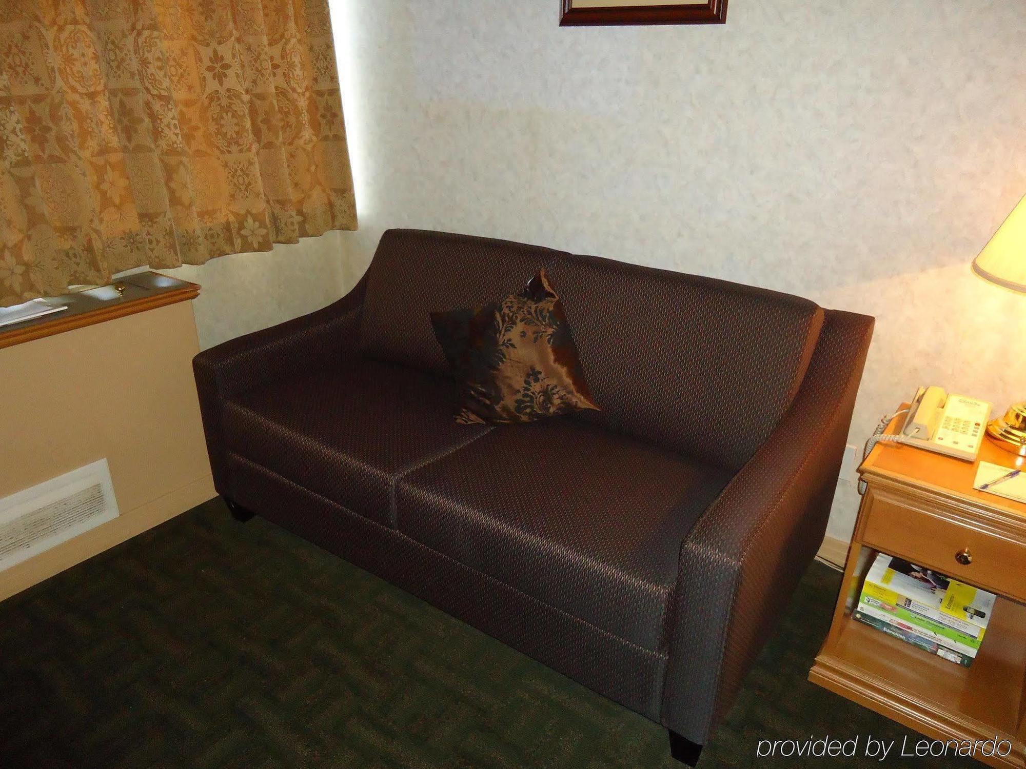 Sands Inn & Suites Едмънтън Екстериор снимка