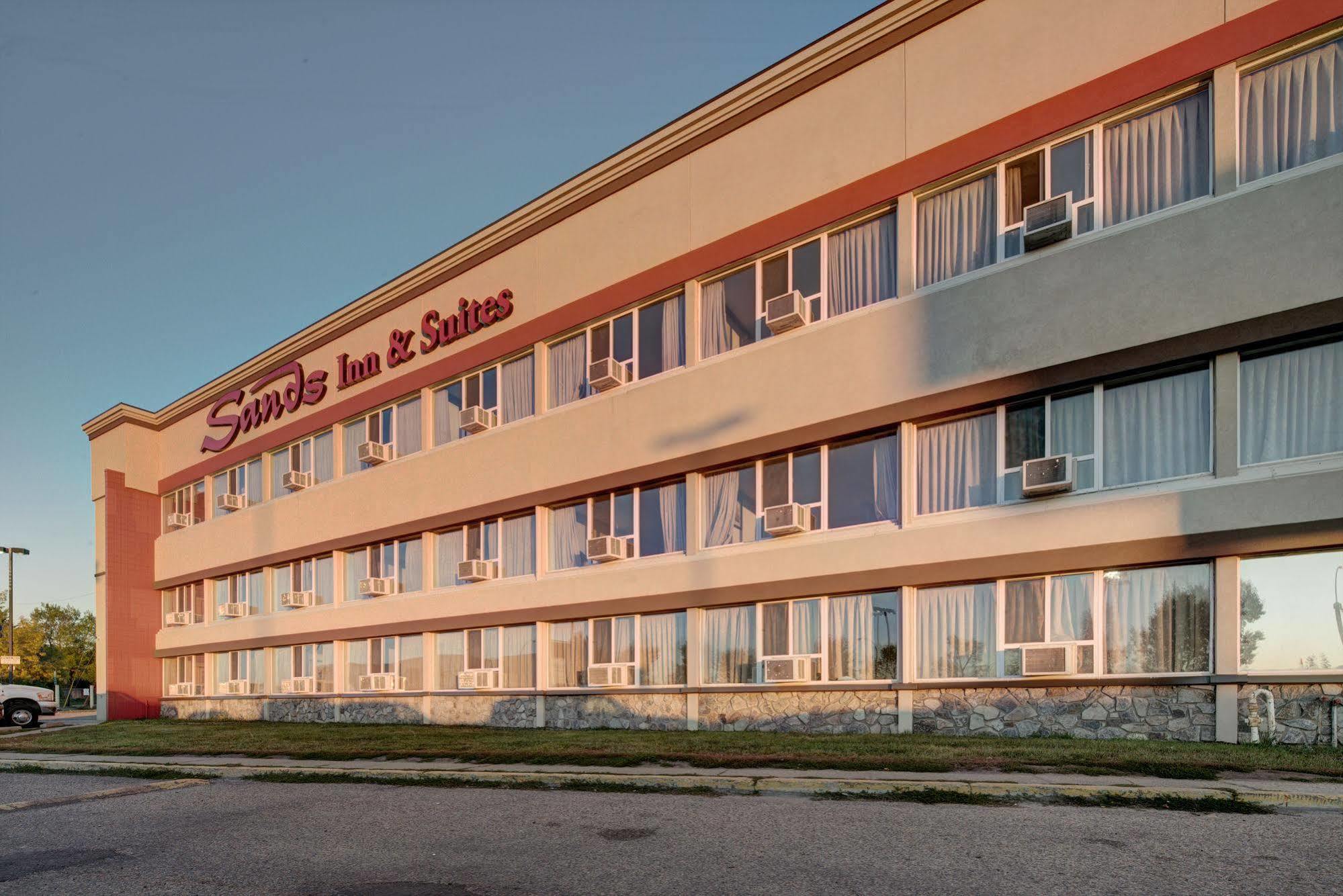 Sands Inn & Suites Едмънтън Екстериор снимка