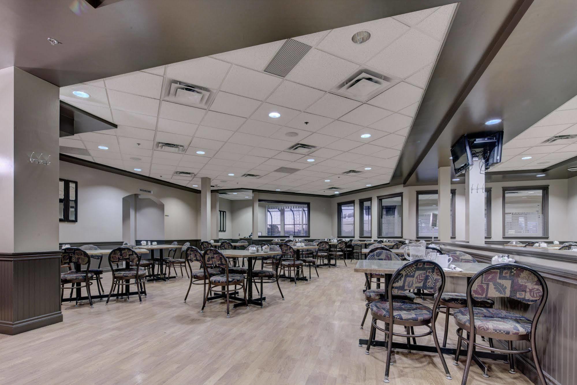 Sands Inn & Suites Едмънтън Екстериор снимка