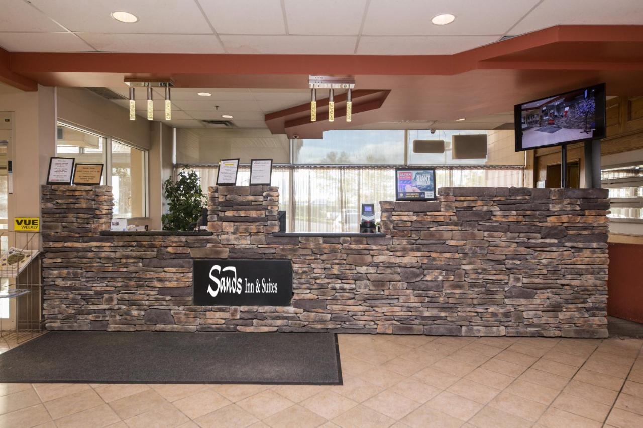 Sands Inn & Suites Едмънтън Екстериор снимка